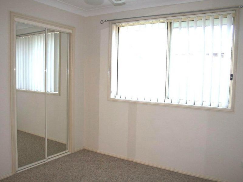 6 Viola Place, Cameron Park NSW 2285