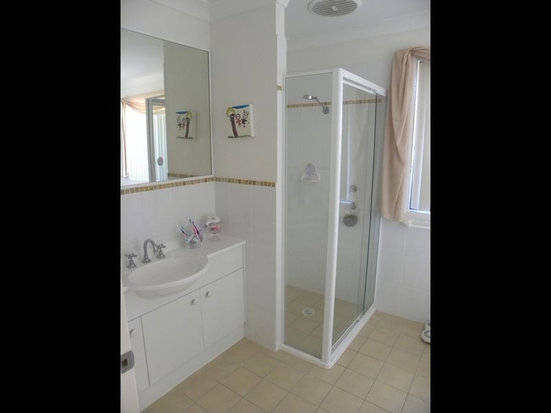 4 Warrigal Road, Woongarrah NSW 2259