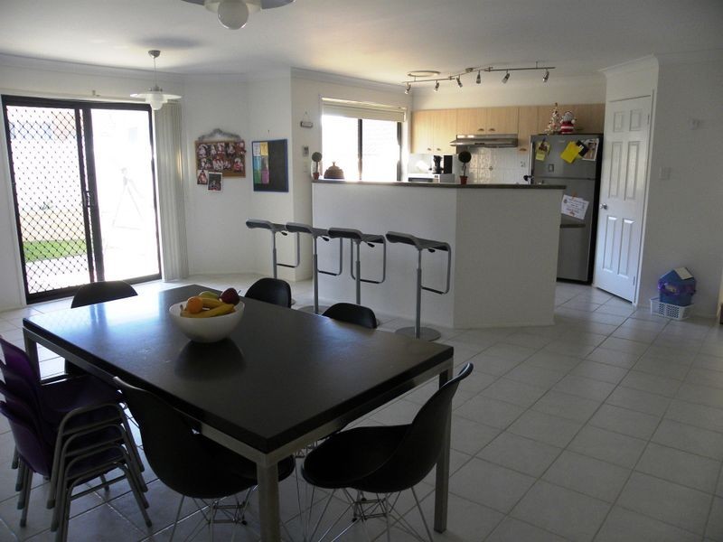 4 Warrigal Road, Woongarrah NSW 2259