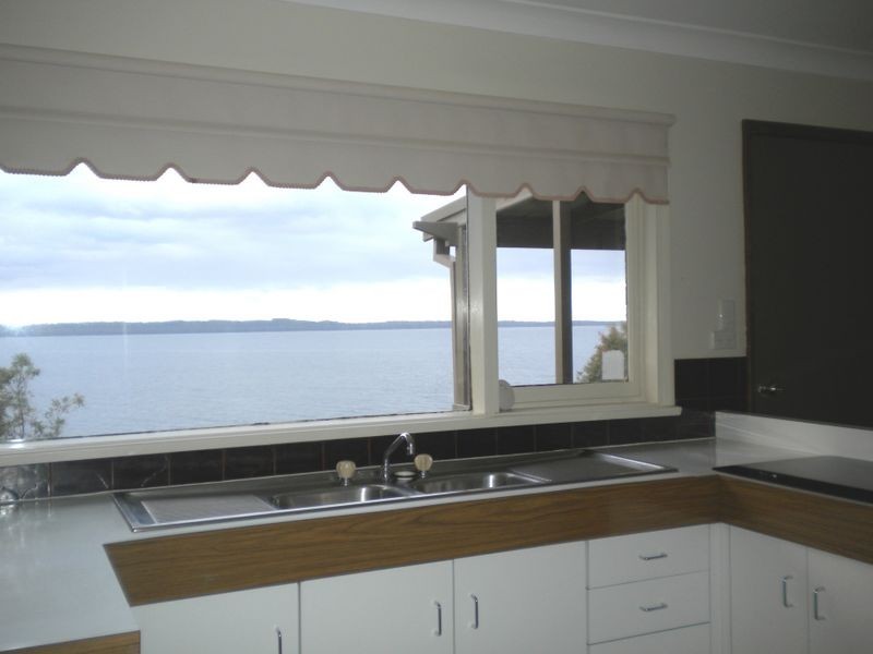 11 Arlunya Avenue, Gorokan NSW 2263