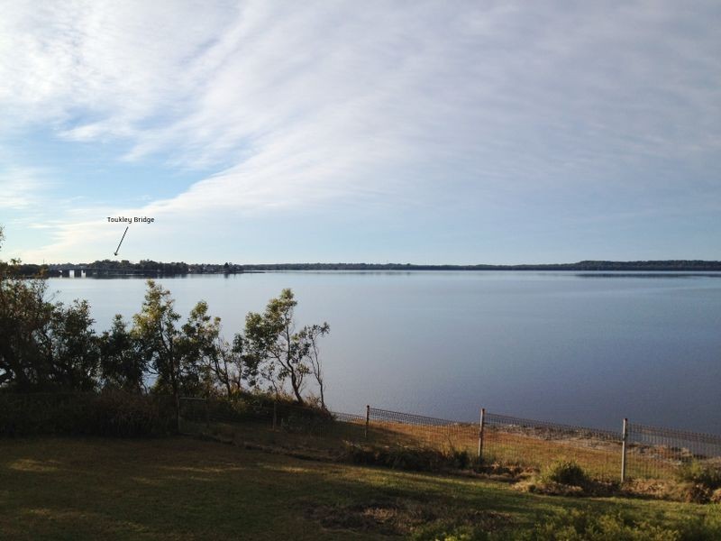 11 Arlunya Avenue, Gorokan NSW 2263