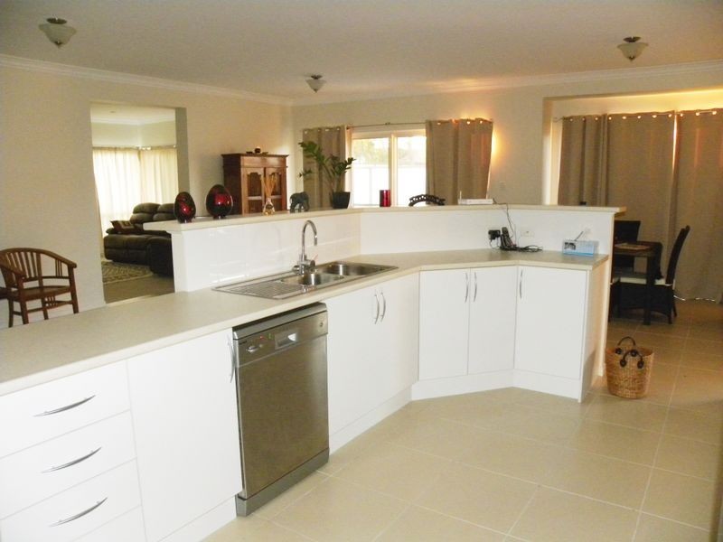 30 Nangar Street, Woongarrah NSW 2259