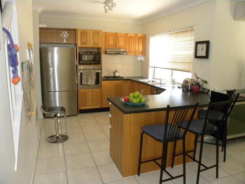 8 Cherry Blossom Crescent, Hamlyn Terrace NSW 2259