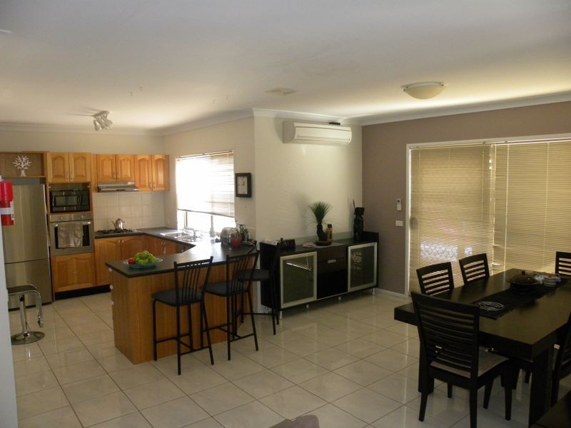 8 Cherry Blossom Crescent, Hamlyn Terrace NSW 2259