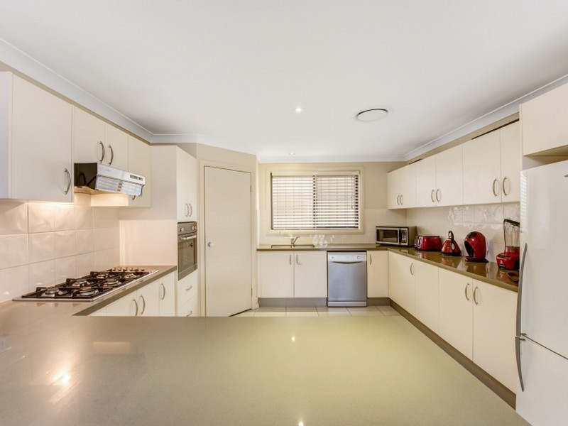 5 Greenhaven Circuit, Woongarrah NSW 2259