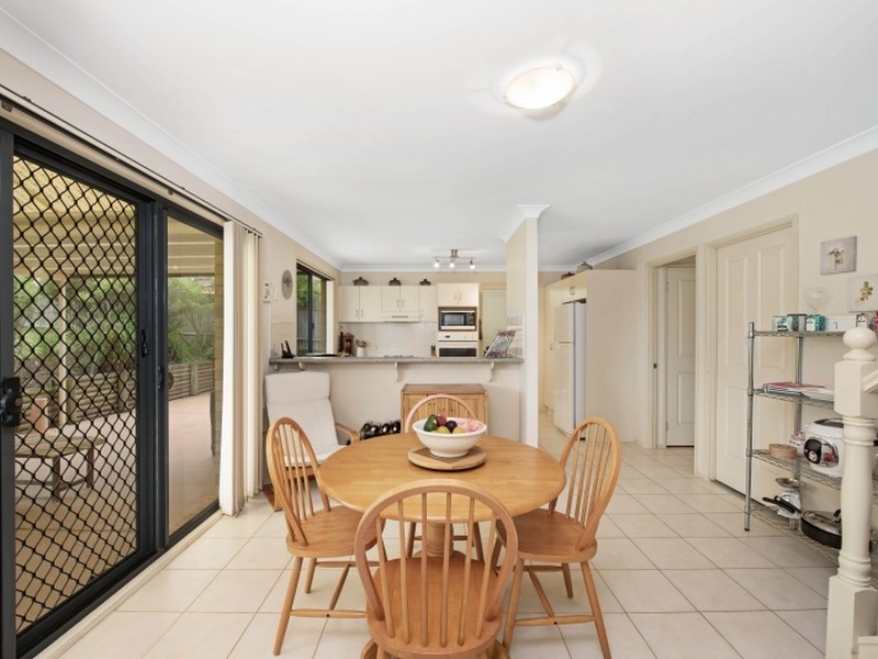 12 Honeygum Way, Mardi NSW 2259