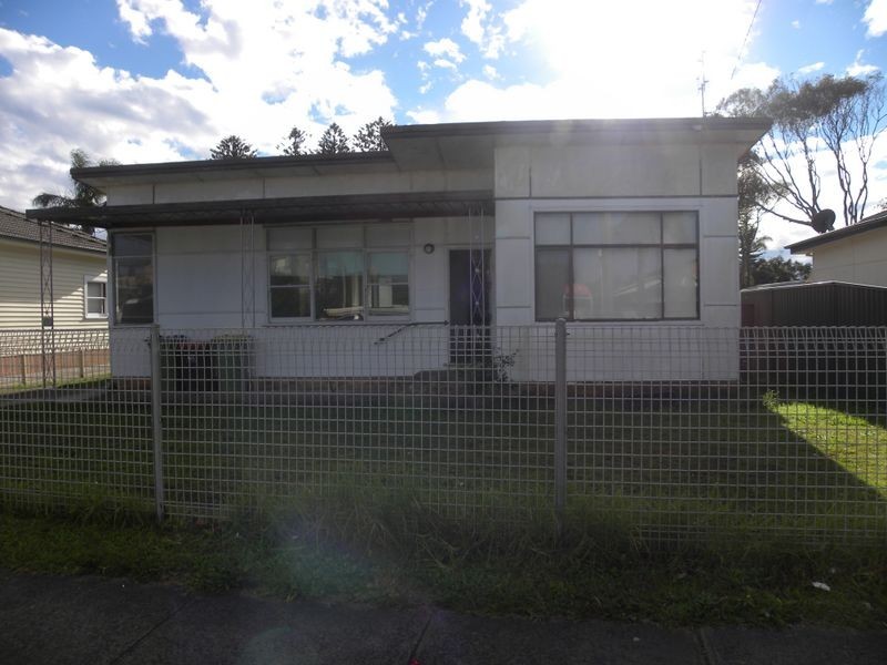 18 Manning Road, The Entrance NSW 2261