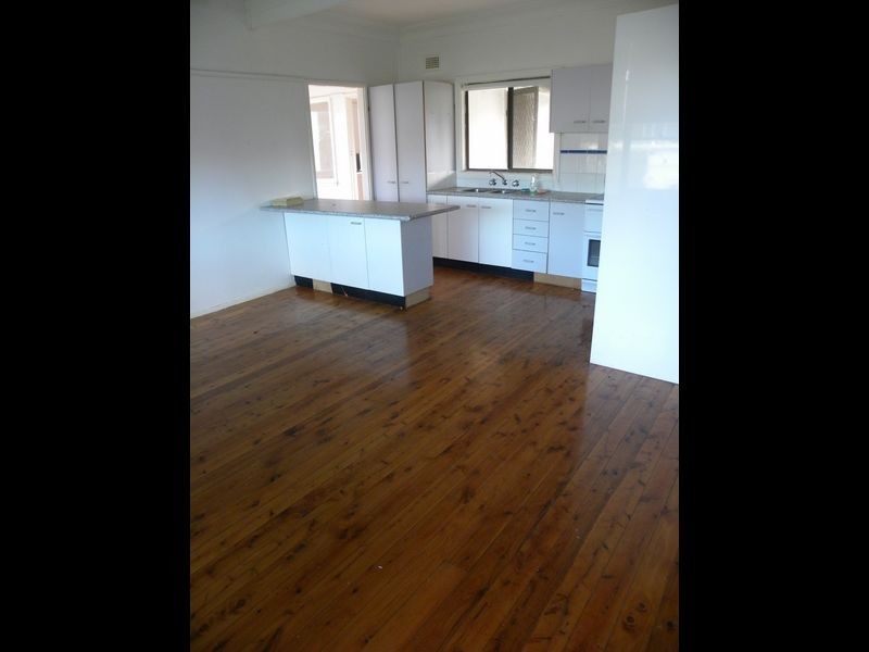 18 Manning Road, The Entrance NSW 2261
