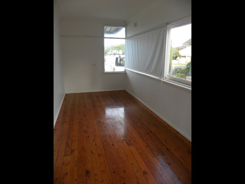 18 Manning Road, The Entrance NSW 2261
