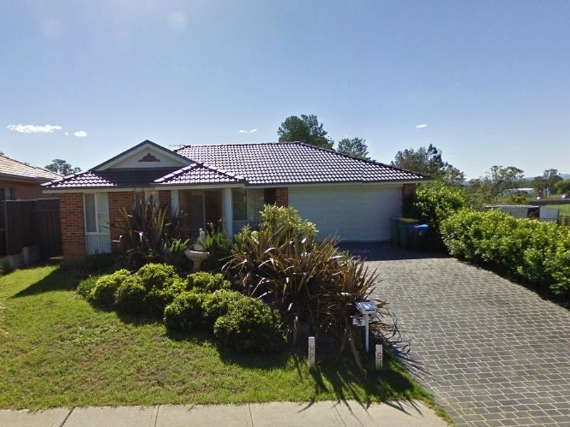 20 Quarterhorse Parade, Wadalba NSW 2259