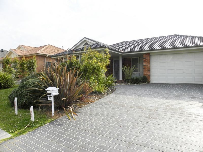 20 Quarterhorse Parade, Wadalba NSW 2259