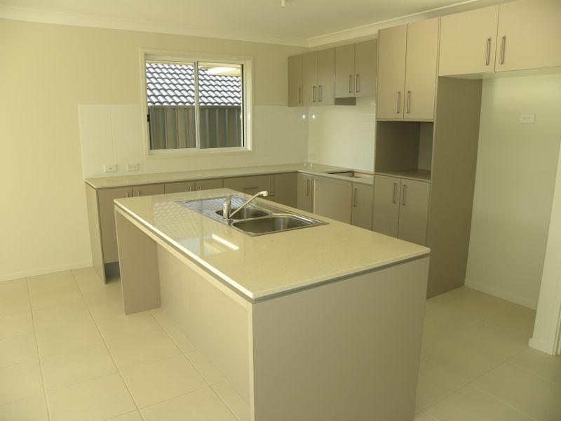 80 Settlement Dr, Wadalba NSW 2259