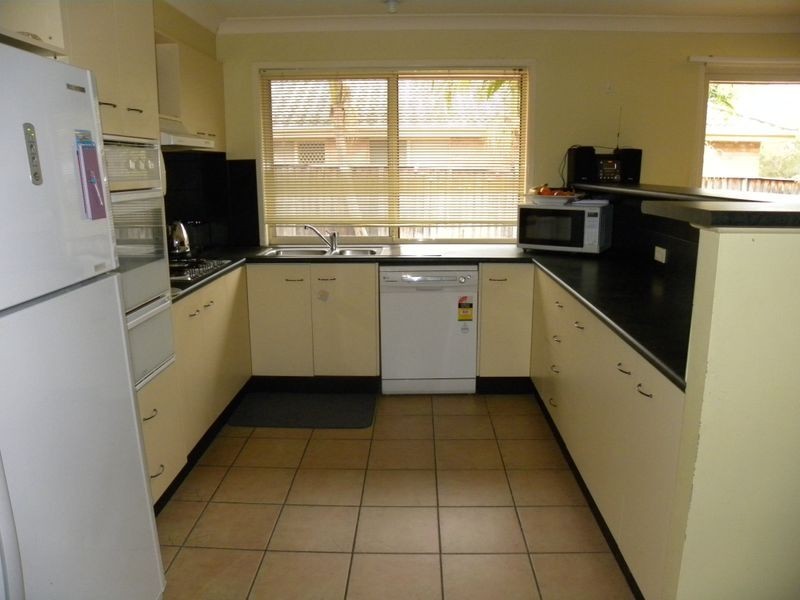 20 Joseph Esplanade, Mardi NSW 2259