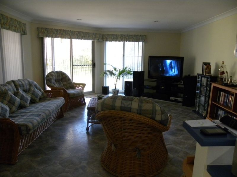 12 Joseph Esplanade, Mardi NSW 2259