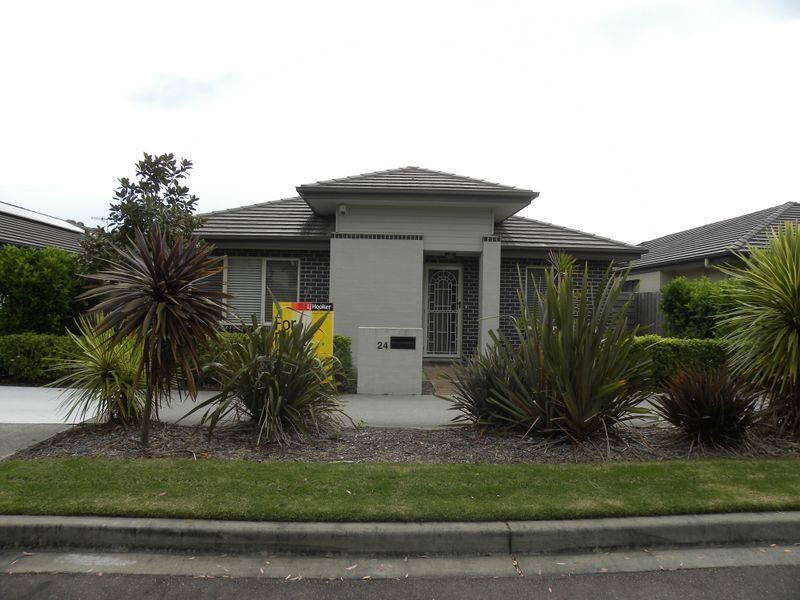 24 Kooindah Rd Kooindah Waters, Wyong NSW 2259