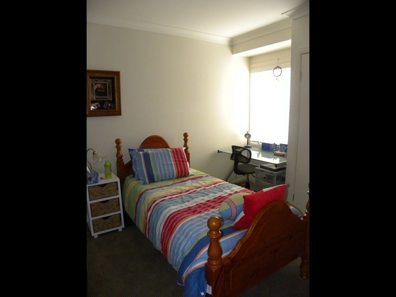 24 Kooindah Rd Kooindah Waters, Wyong NSW 2259
