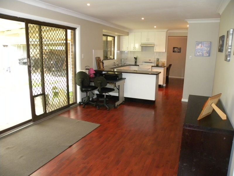 16 Stonehaven  Ave, Watanobbi NSW 2259