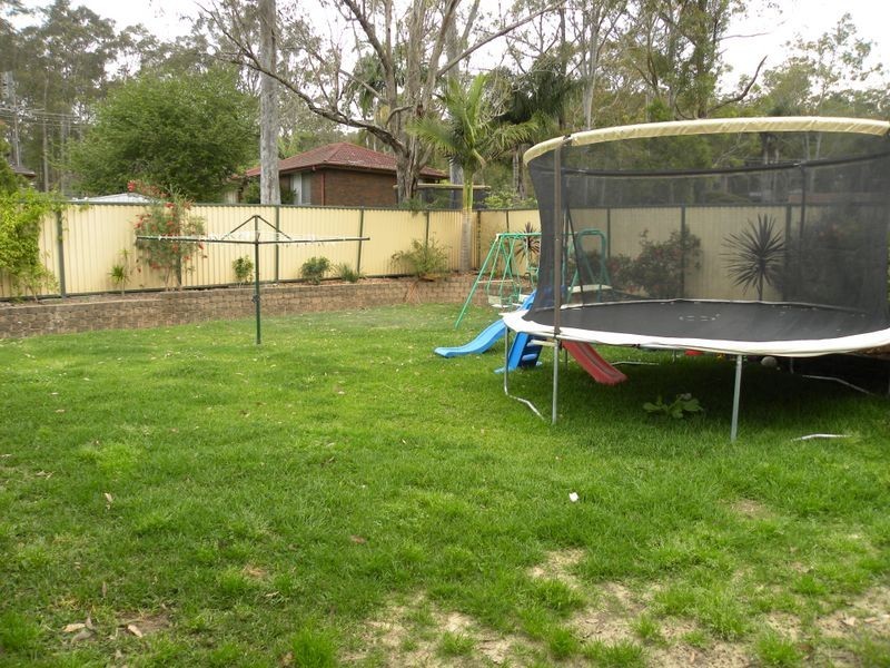 16 Stonehaven  Ave, Watanobbi NSW 2259