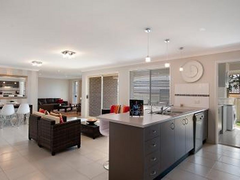 14 North Barrington Drive, Woongarrah NSW 2259