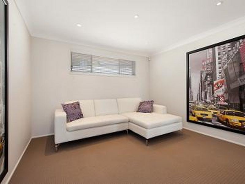 14 North Barrington Drive, Woongarrah NSW 2259