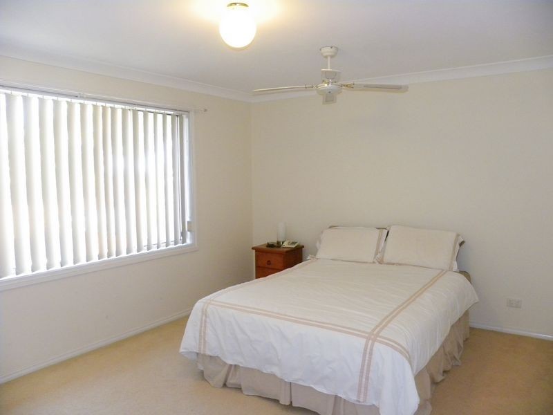 3a Twinlakes Drive, Lake Haven NSW 2263