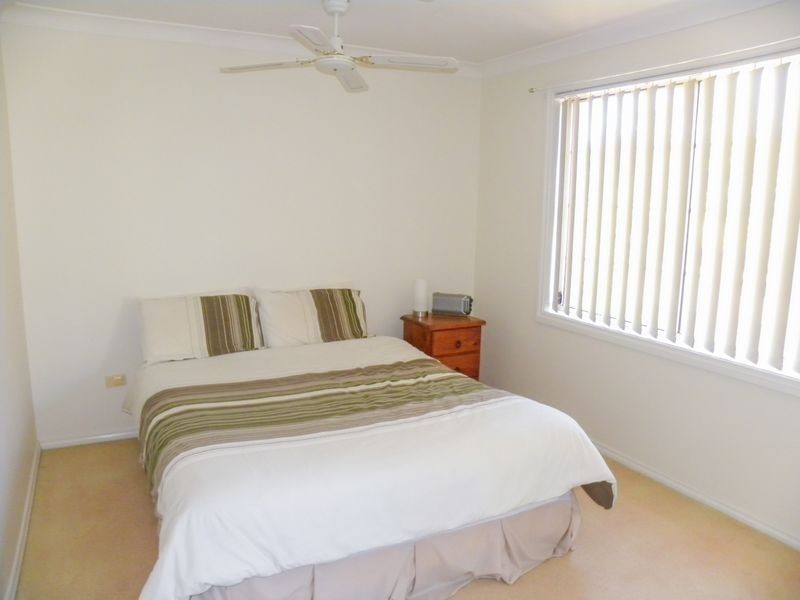 3a Twinlakes Drive, Lake Haven NSW 2263