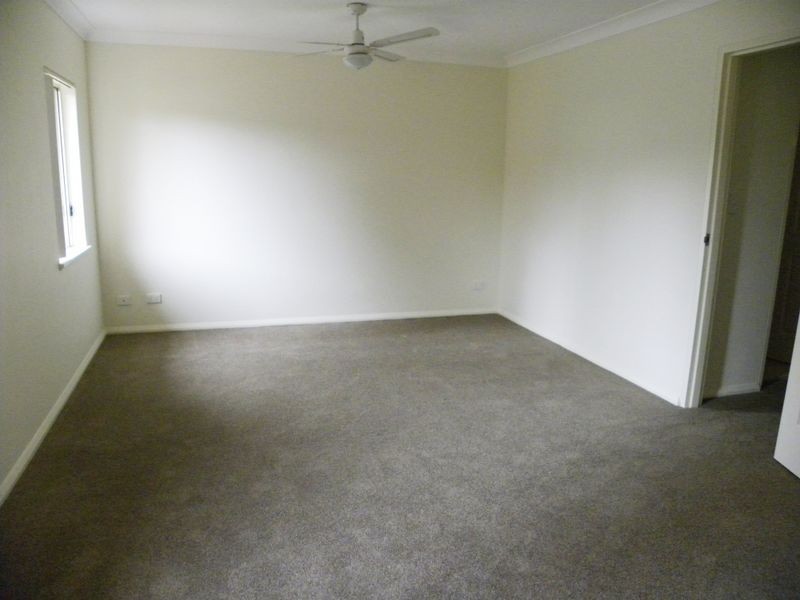 2/5 Howarth Street, Wyong NSW 2259
