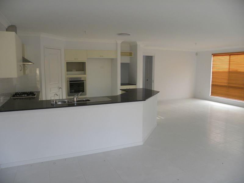 19 Wallum Crescent, Woongarrah NSW 2259