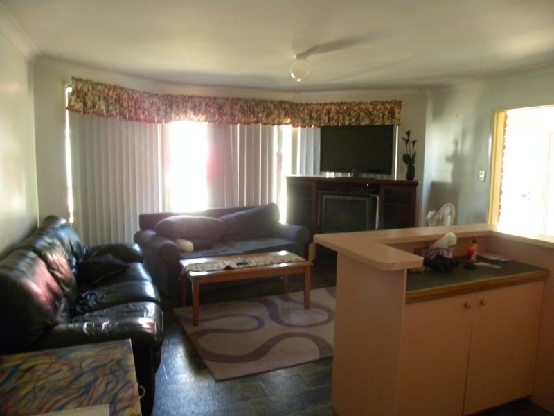 Rear Flat Fishburn Crescent, Watanobbi NSW 2259