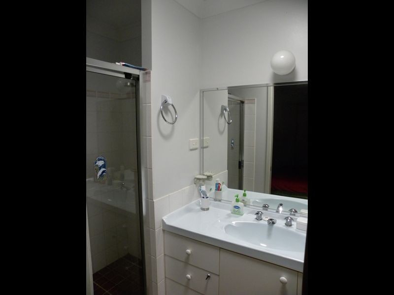 Rear Flat Fishburn Crescent, Watanobbi NSW 2259