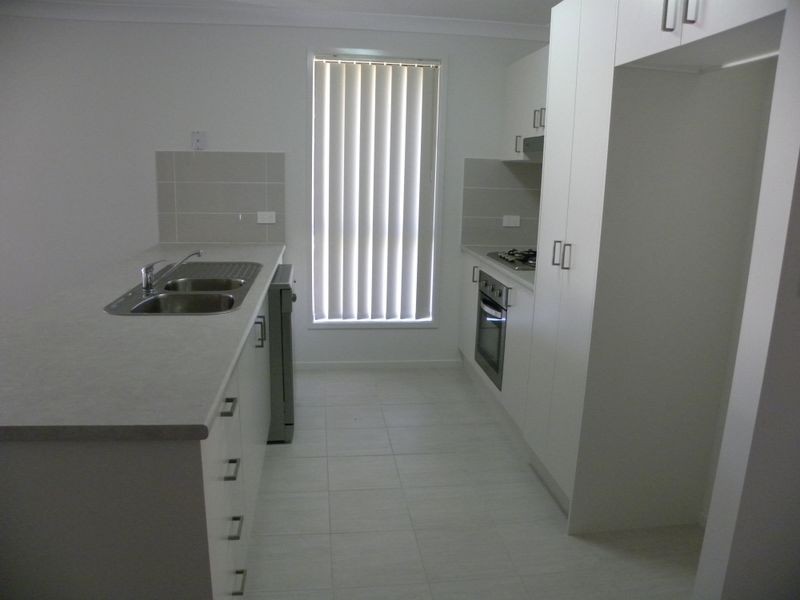 5 Seacres Place, Wadalba NSW 2259