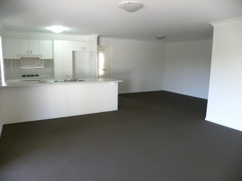 5 Seacres Place, Wadalba NSW 2259