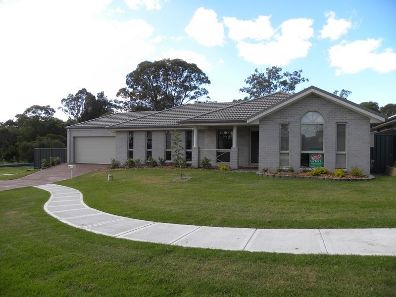 9 Florin Place, Wadalba NSW 2259