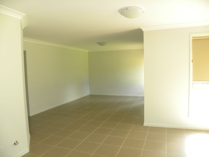 9 Florin Place, Wadalba NSW 2259