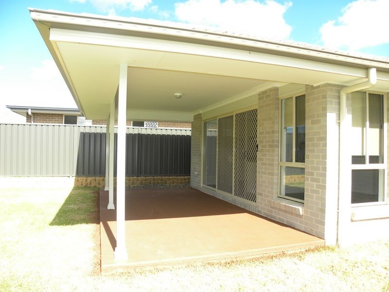 9 Florin Place, Wadalba NSW 2259