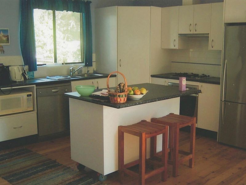 2 January St, Tuggerawong NSW 2259