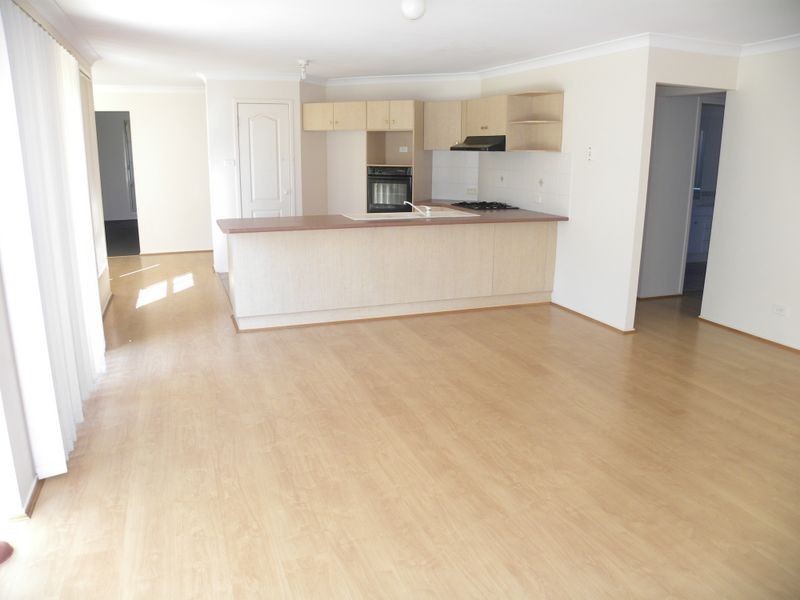 4 Appleblossom Way, Hamlyn Terrace NSW 2259