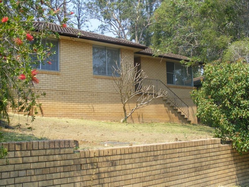 28 Dunrossil Ave, Watanobbi NSW 2259
