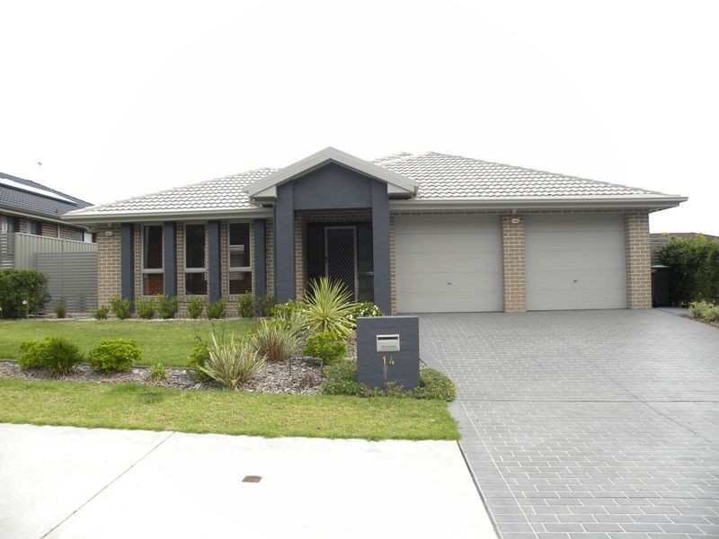 14 Hakone Rd, Woongarrah NSW 2259