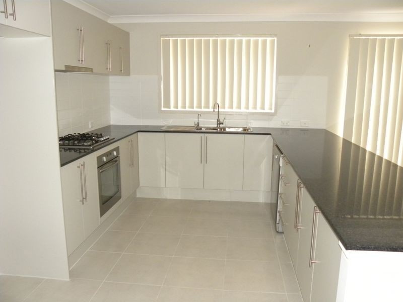 14 Hakone Rd, Woongarrah NSW 2259