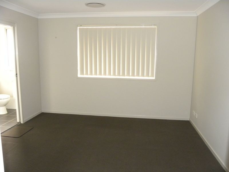 14 Hakone Rd, Woongarrah NSW 2259