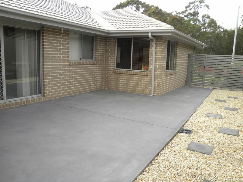 14 Hakone Rd, Woongarrah NSW 2259