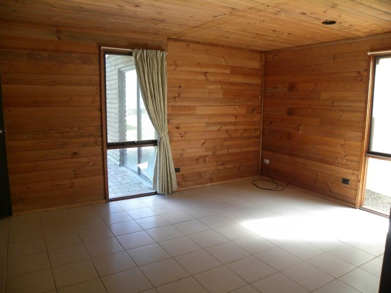 252 Tuggerawong Rd, Tuggerawong NSW 2259