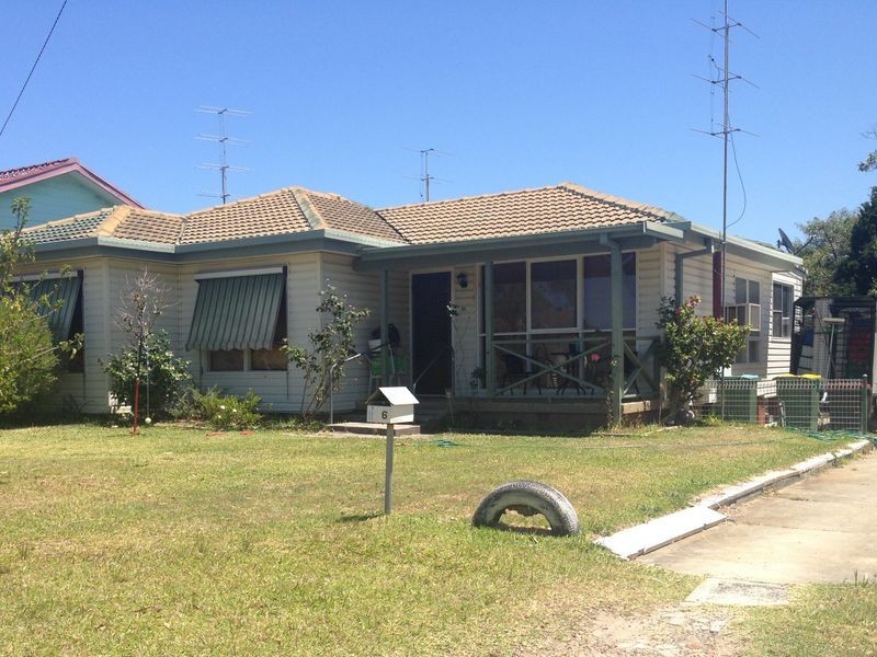 16 Hay Street, Gorokan NSW 2263