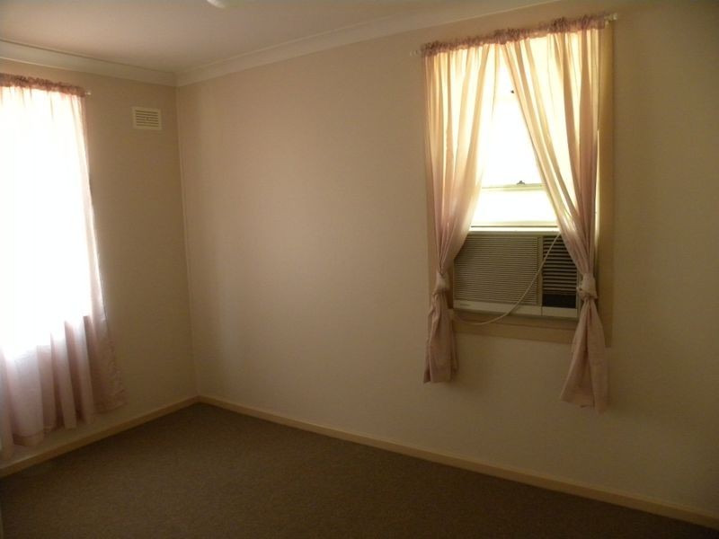 22 Cutler Drive, Wyong NSW 2259