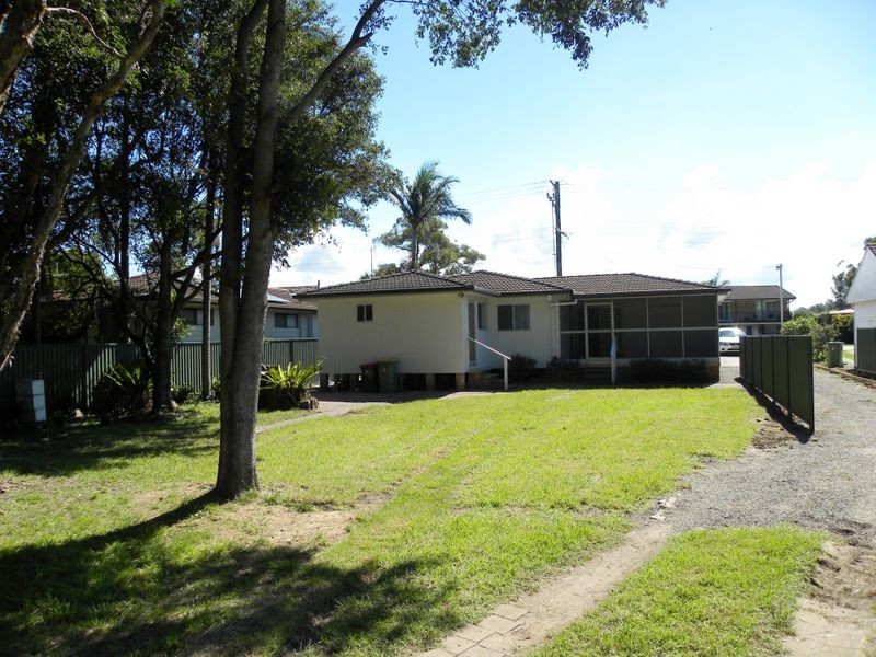 23 Pollock Avenue, Wyong NSW 2259