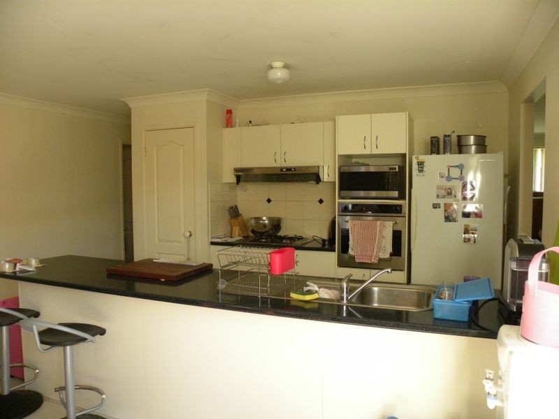 16 Begonia Rd, Woongarrah NSW 2259
