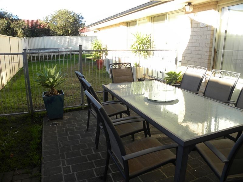 16 Begonia Rd, Woongarrah NSW 2259