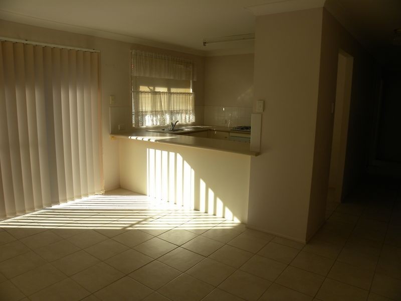 17 Ambrosius Close, Tuggerah NSW 2259