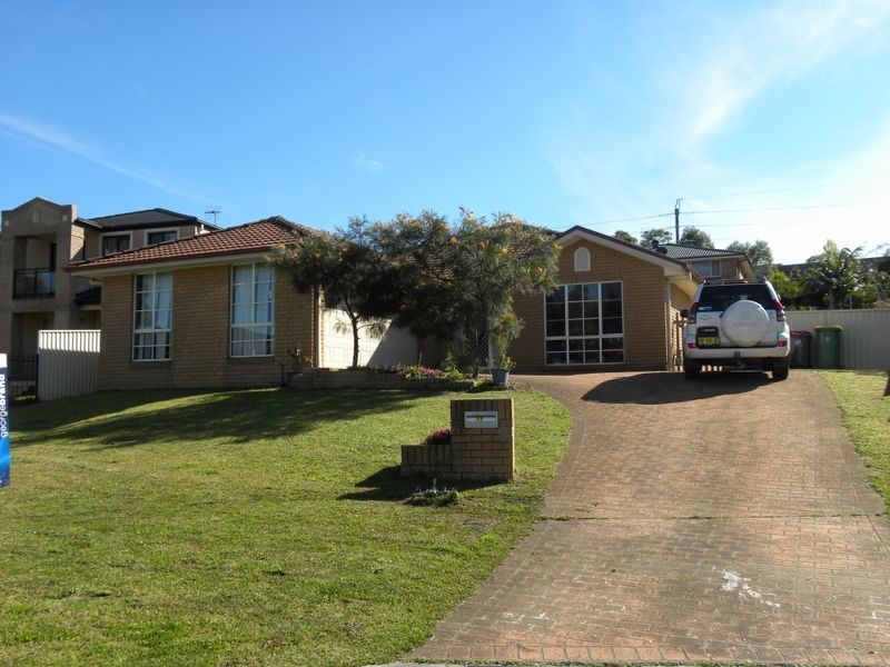 11 Highcliff Street, Woongarrah NSW 2259